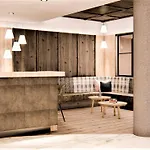 Hotel Firstpeak
