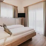 Firstpeak Hotel