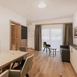 Hotel Firstpeak 4*