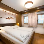 Hotel Firstpeak 4*