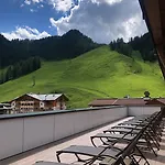 Firstpeak 4* Zauchensee