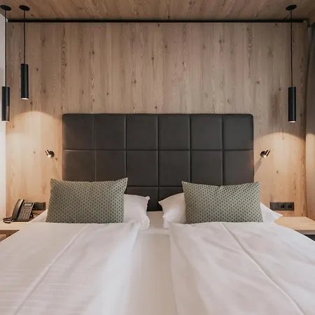 Firstpeak 4* ツァウヘンゼー