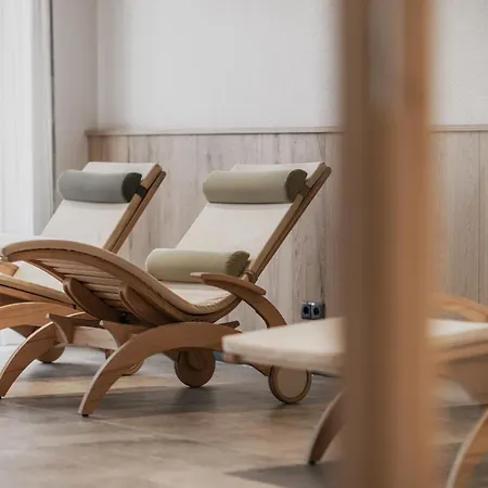 Firstpeak ホテル 4*