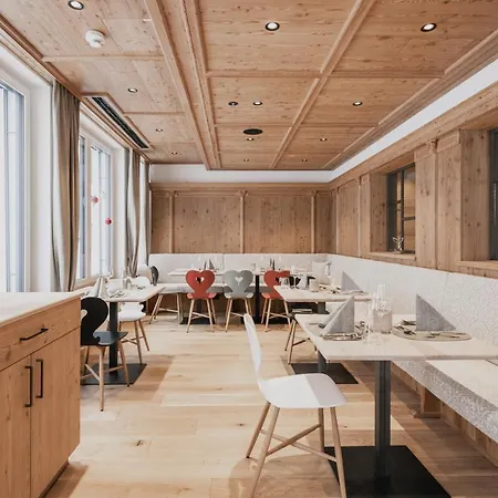 Firstpeak ホテル ツァウヘンゼー