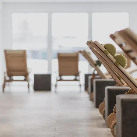 Firstpeak ホテル 4*