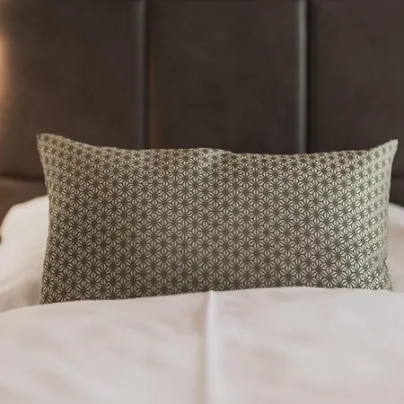 Firstpeak Hotel