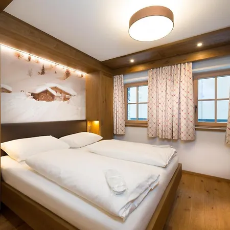 Hotel Firstpeak 4*