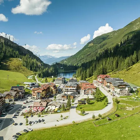 Firstpeak 4* Zauchensee