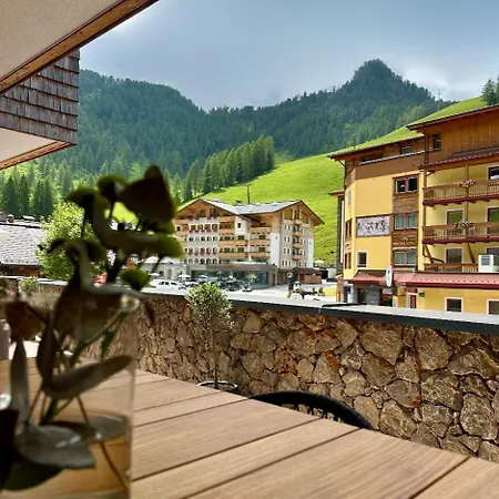 Hotel Firstpeak