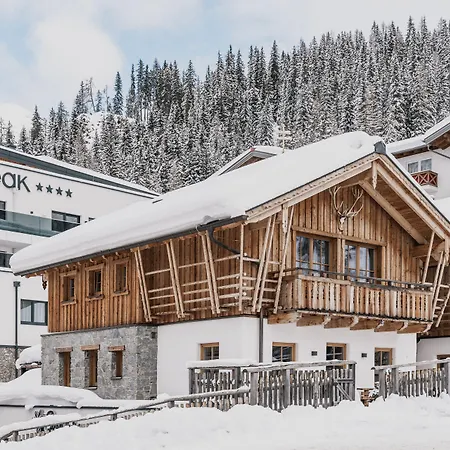 Hotel Firstpeak
